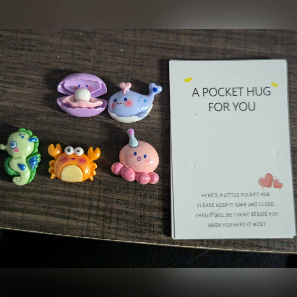Sea Creature Pocket Hug